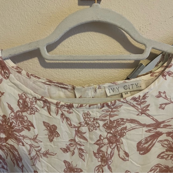 Ivy City Co Odette Dress Pink Mauve Floral - Picture 5 of 9